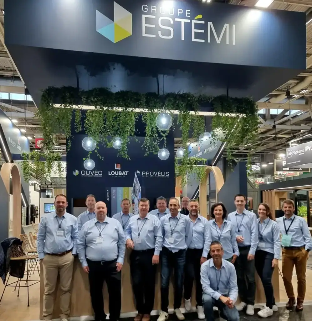 Équipes du groupe Estémi — fabricant de menuiseries Ouvêo